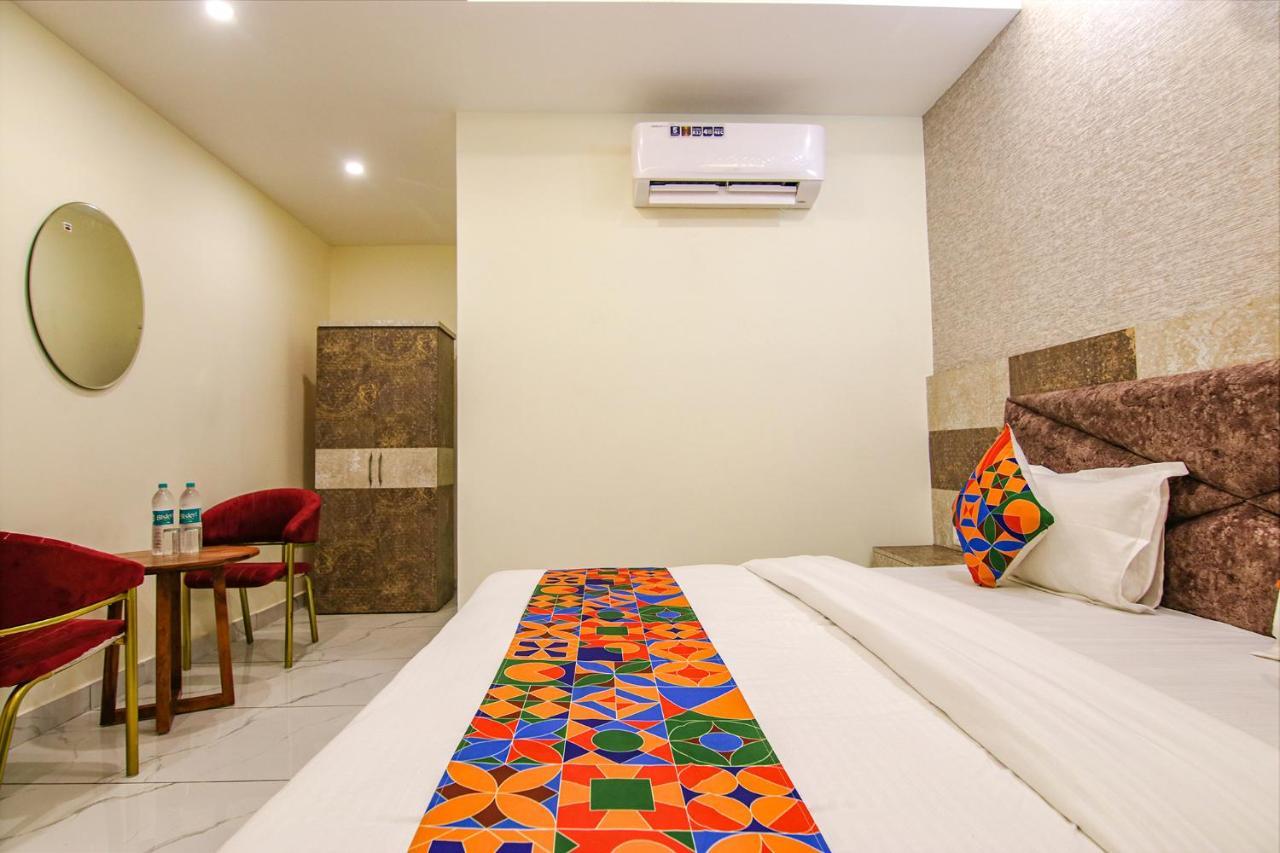 Fabhotel Meridian Inn Mohali Zewnętrze zdjęcie