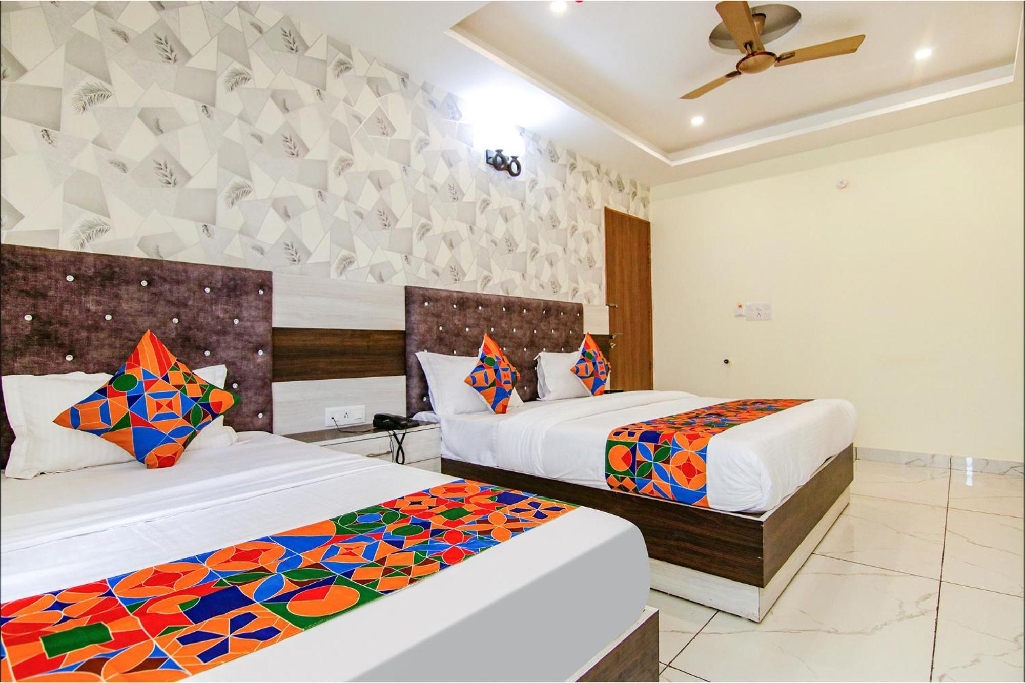 Fabhotel Meridian Inn Mohali Zewnętrze zdjęcie